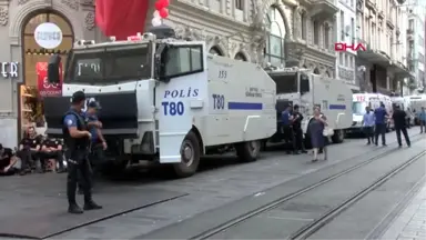 İstanbul İstiklal Caddesi'nde Yoğun Güvenlik Önlemleri