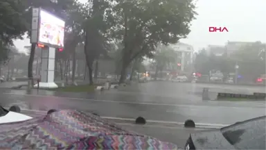 Tokat Erbaa'da Sağanak ve Dolu Hayatı Olumsuz Etkiledi