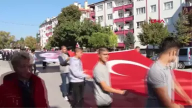 Burdur Törende Bayılan Öğrenciye İlk Müdahaleyi Sağlık Müdürü Yaptı