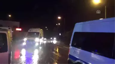 Polislerin Bulunduğu Araç Kaza Yaptı: 5 Yaralı