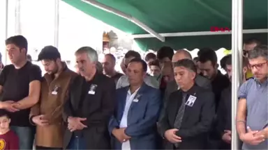 Kayseri Kanserden Ölen Kıbrıs Gazisi Son Yolculuğuna Uğurlandı