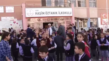 Siirt'te Öğrencilere Giyim Yardımı