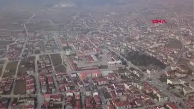 Düzce ve Bolu Şehirleşmede Depremin İzlerini Silse De, Yakınlarını Kaybedenlerin Acıları Taze