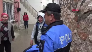 Tokat Engelli Burak'ın, Polis Otosuyla Okula Gitme Hayali Gerçek Oldu