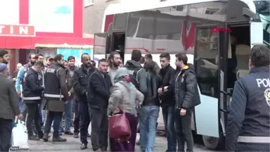 Konya Kurusıkıları Tabancaya Dönüştürüp, 'Kokoreç' Şifresiyle Satmışlar