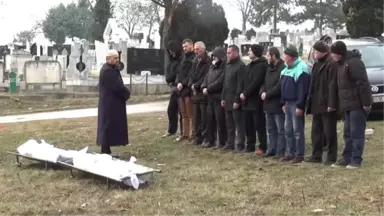 Makedonya'da Hayatını Kaybeden Göçmenler 6 Ay Sonra Defnedildi