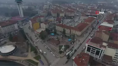 Toplanmayan Yapraklar Sergiye Dönüştü...yapraklar Havadan Görüntülendi