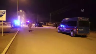 Iğdır'da Minibüs ile Hafif Ticari Araç Çarpıştı: 10 Yaralı