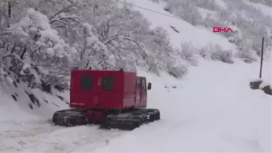 Tunceli'de 230 Köy Yolu Kardan Kapandı, 6 İlçede Elektrik Yok