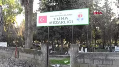 Adana'da Mezarlıkta Onlarca Mezar Taşı Kırıldı