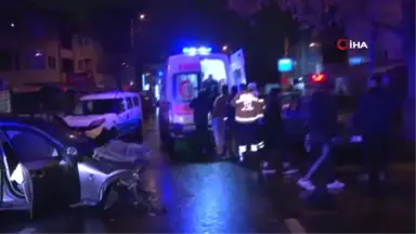 Ankara'da Trafik Kazası: 4 Yaralı