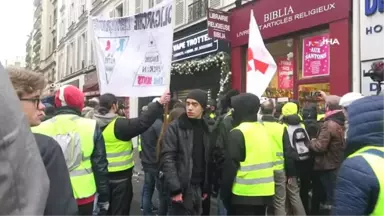 Sarı Yelekliler 10'ncu Kez Sokakta- Fransa'da Gazeteciler de 'Sarı Yelekliler'i Protesto Ediyor