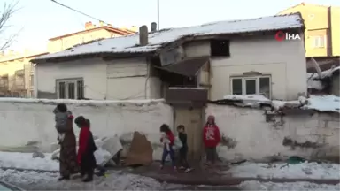 9 Çocukla Tek Göz Odada Yaşam Mücadelesi...tek İstekleri Sıcak Bir Yuva