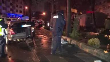 Ankar Şüpheli-Polis Kovalamacası Kazayla Bitti: 1 Yaralı