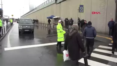 Mecidiyeköy'de Trafikte Yaya Önceliği Etkinliği