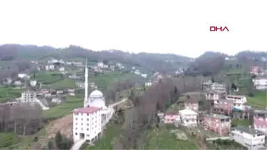 Rize Cami ve Kurs Binasının Altından Yol Geçiyor-Arşiv