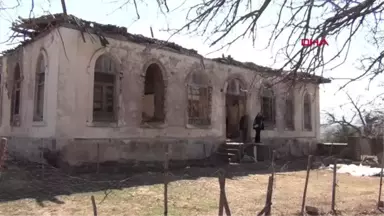 Kütahya Cumhuriyetin İlk Yıllarına Ait Okul İçin Köylülerden Restorasyon Talebi