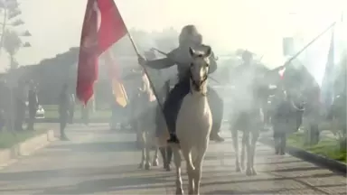 Bakan Çavuşoğlu, Diriliş Ertuğrul Dizi Ekibiyle Söyleşiye Katıldı