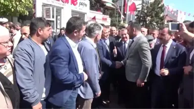 Biz Hizmetlerin Partisiyiz