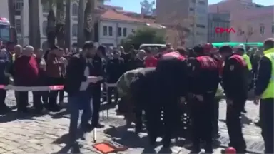 İzmir Mazgala Giren Adamı İtfaiye Çıkardı