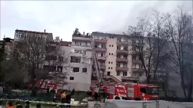 Vezirköprü'de Çatı Yangını