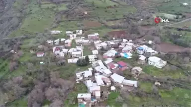 Depremin Hasarı Gün Ağarınca Ortaya Çıktı...deprem Bölgesi Havadan Görüntülendi