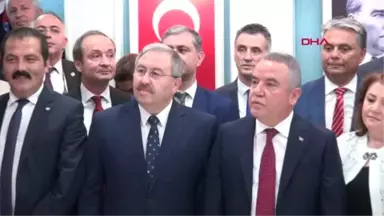 Antalya CHP'li Muhittin Böcek Mazbatayı Aldı, Görevine Başladı