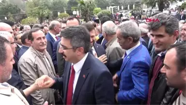 Bursa Yıldırım Belediye Başkanı AK Parti'li Yılmaz, Mazbatasını Aldı