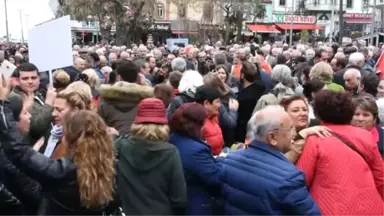 İmamoğlu'nun Memleketinde Partililer Kutlama Yaptı