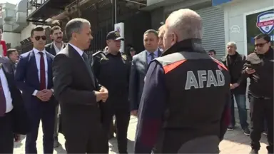 Kağıthane'de Çöken Bina - Çevre ve Şehircilik Bakanı Kurum İncelemelerde Bulundu