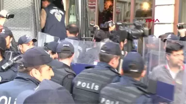 İstanbul- Polis, Taksim'de Soma Protestosuna İzin Vermedi