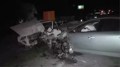 İzmir'de Trafik Kazası: 1 Ölü, 3 Yaralı