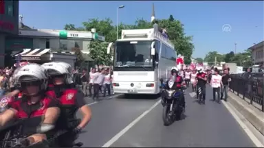 Tgb'den 19 Mayıs Yürüyüşü