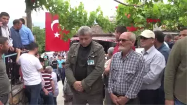 İzmir Hakkari Şehidi Onbaşı Emre Okan Memleketi Kiraz'da Son Yolculuğuna Uğurlandı