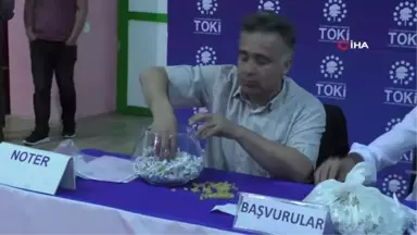 TOKİ kurasında sevinç ve gözyaşı bir arada