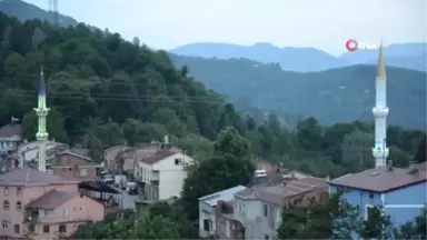 Karadeniz'de ilginç yol: Bir mahallede iki şehir