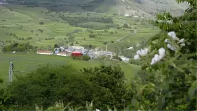 Ardahan'da bir köy heyelan riski nedeniyle boşaltıldı