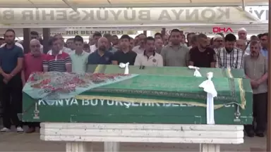 KONYA Müftü, gözyaşları içerisinde kızının cenaze namazını kıldırdı