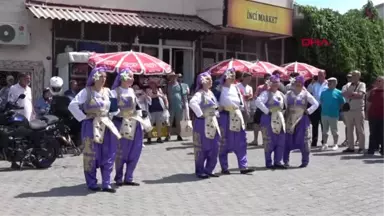 İZMİR ARNAVUT BÖREĞİ FESTİVALİ'NE YOĞUN İLGİ