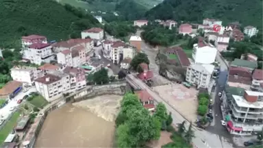 Ordu'da sağanak sel ve heyelana neden oldu