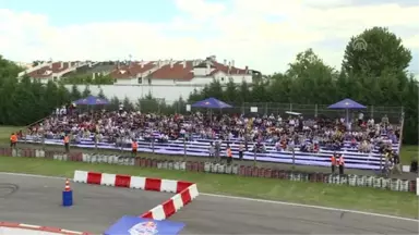 Red Bull Car Park Drift'in şampiyonu Fahimreza Keykhosravi oldu