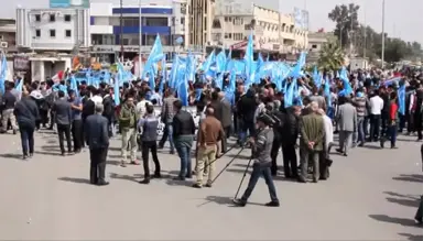 Kerkük'te Türkmenlerden 'Bayrak' Protestosu