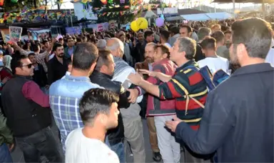 HDP'nin Bodrum'da Gerçekleştirdiği 'Hayır Mitingi'nde Sopalar Havada Uçuştu