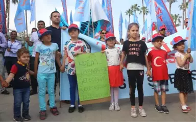 Mersin'de Sakin 1 Mayıs Kutlamaları