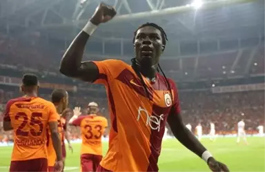 Galatasaray, Gomis'in Bayıldığı İçin Oyundan Alındığı İddialarını Yalanladı