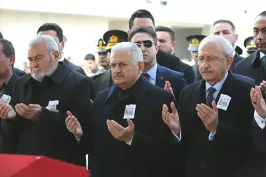 El Bab Şehidini Binali Yıldırım ve Kemal Kılıçdaroğlu Yan Yana Uğurladı