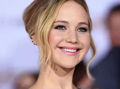 Jennifer Lawrence'dan Yayına Damga Vuran İtiraf: Orada İşiyordum