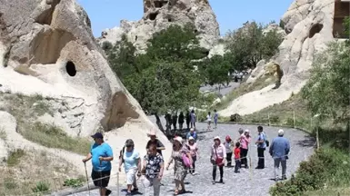 Turist Rehberleri Kapadokya Için Kolları Sıvadı