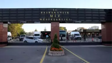 MİT, İki Üst Düzey FETÖ'cüyü Türkiye'ye Getirdi