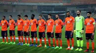 Başakşehir Futbol Kulübü, Kızılay'a 15 Araç Bağışladı